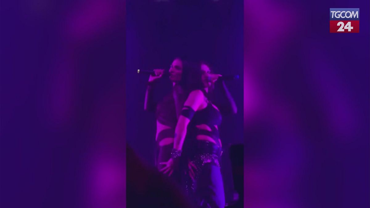 Elodie a sorpresa ospite al concerto di Gaia al Fabrique