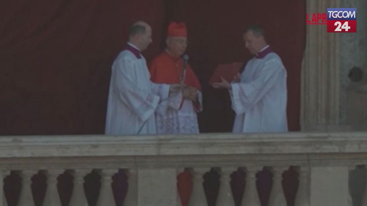 L'annuncio del nuovo Papa: è Robert Prevost