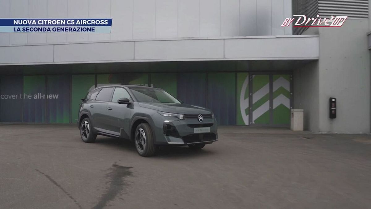 Svelata a Parigi la nuova Citroen C5 Aircross