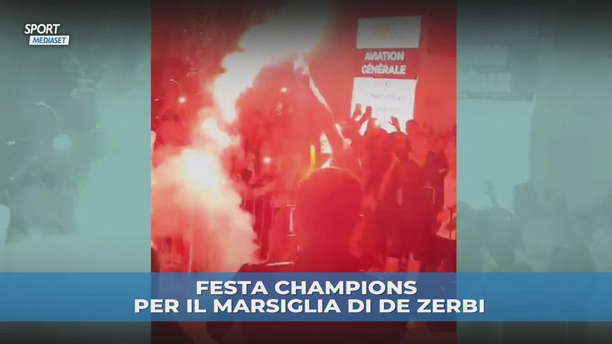 Il Marsiglia torna in Champions e De Zerbi "infiamma" la festa con un fumogeno