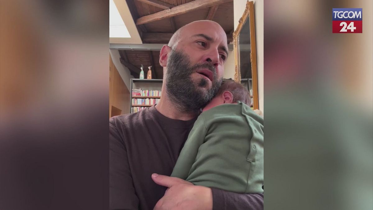 Negramaro, la dolce ninna nanna di Giuliano Sangiorgi per il suo piccolo Michele
