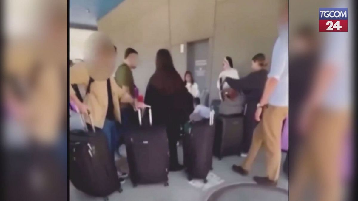 Messico, 17 familiari di El Chapo si consegnano alle autorità Usa