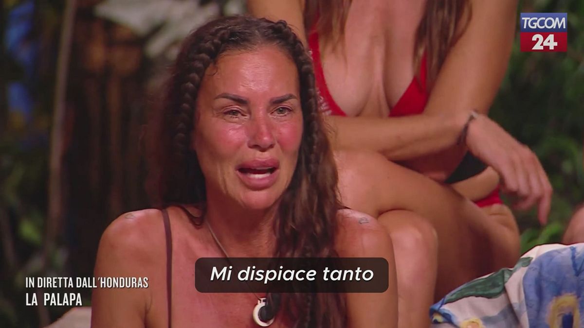 "L'Isola dei famosi", Antonella Mosetti minaccia l'abbandono