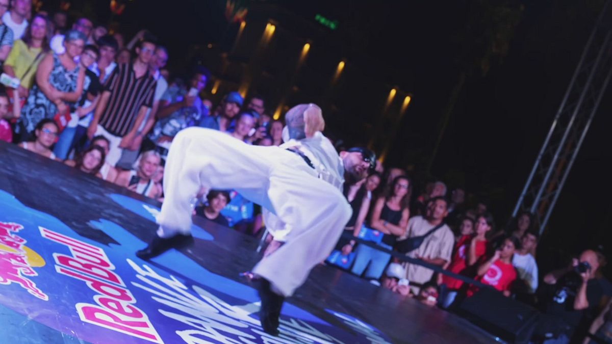 dancerb