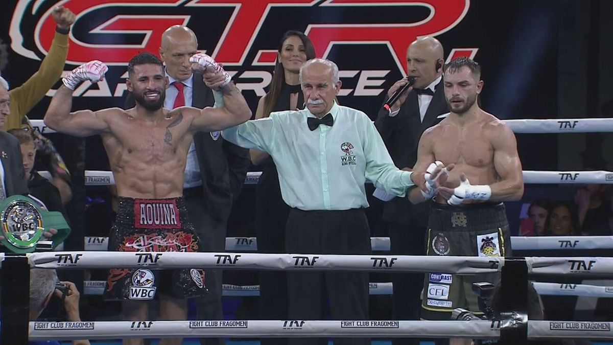 Akrem Aouina alza la cintura silver WBC Welte