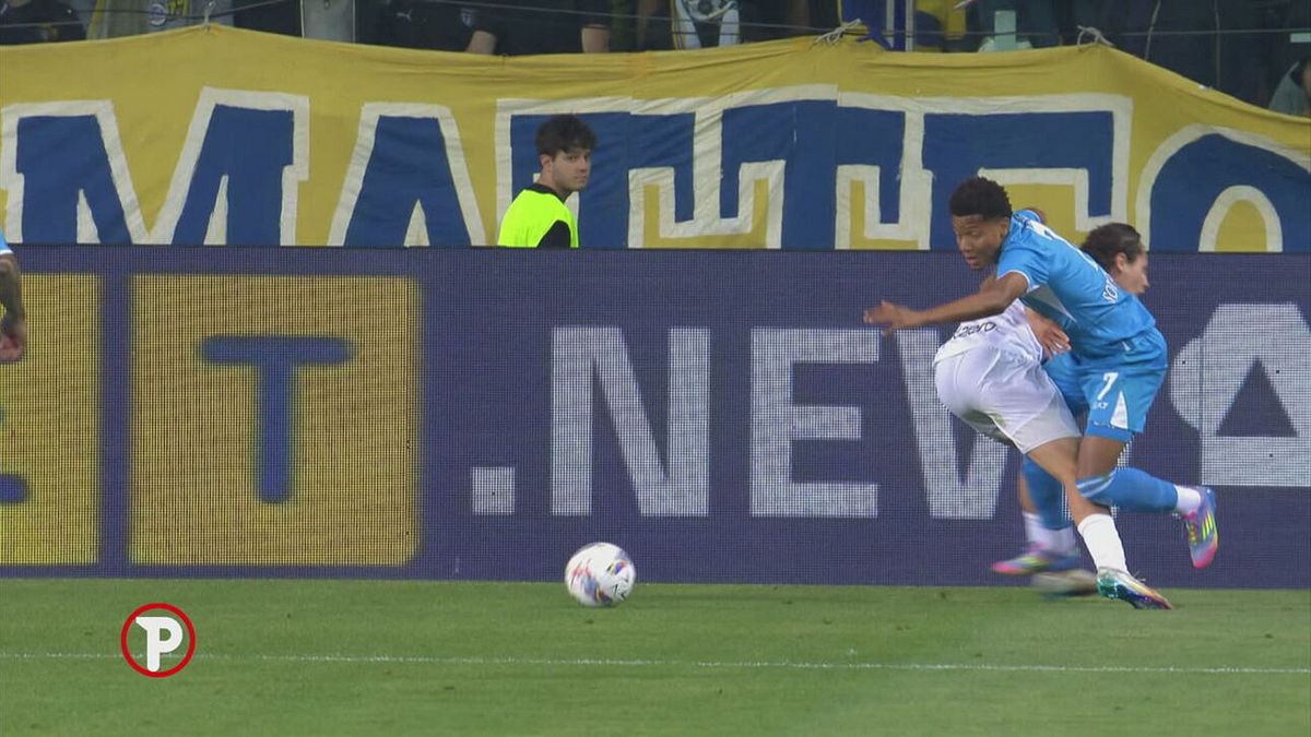 La moviola di Parma-Napoli: rigore tolto agli azzurri, decisione giusta?