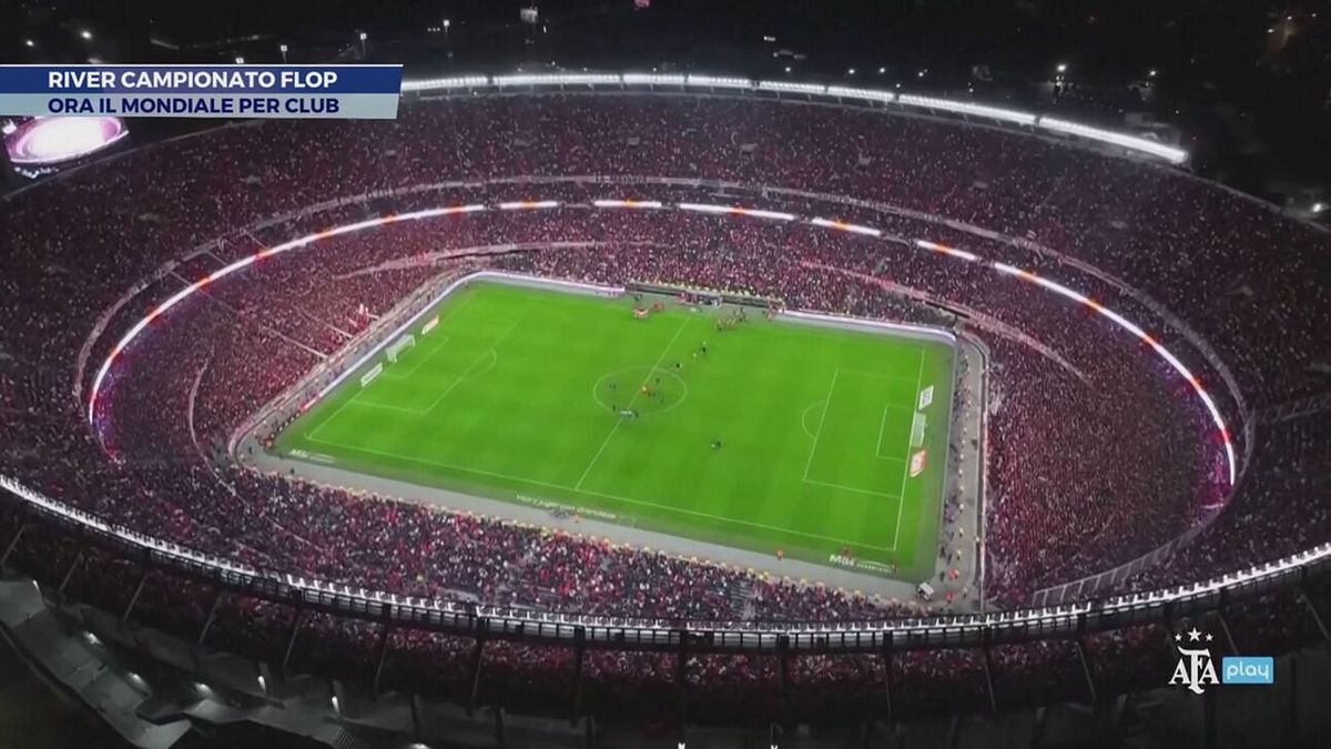 River campionato flop