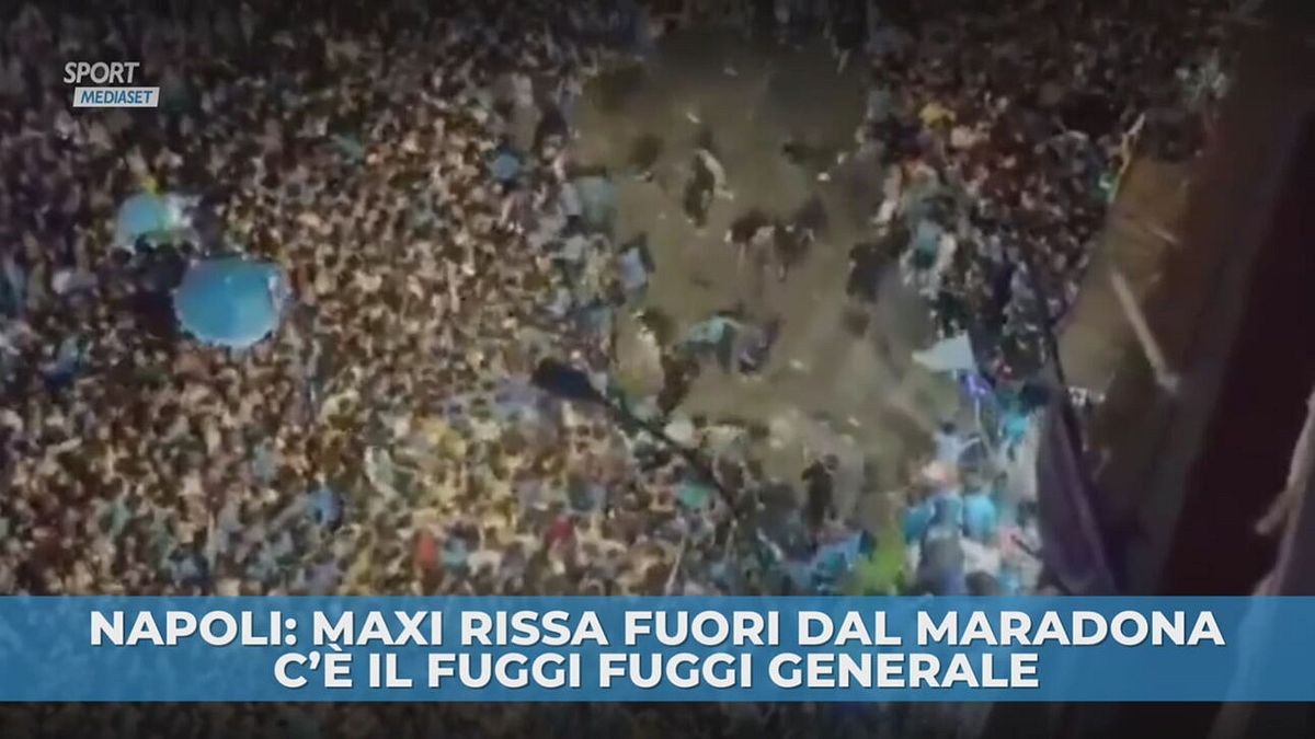 Napoli: maxi rissa fuori dallo stadio Maradona