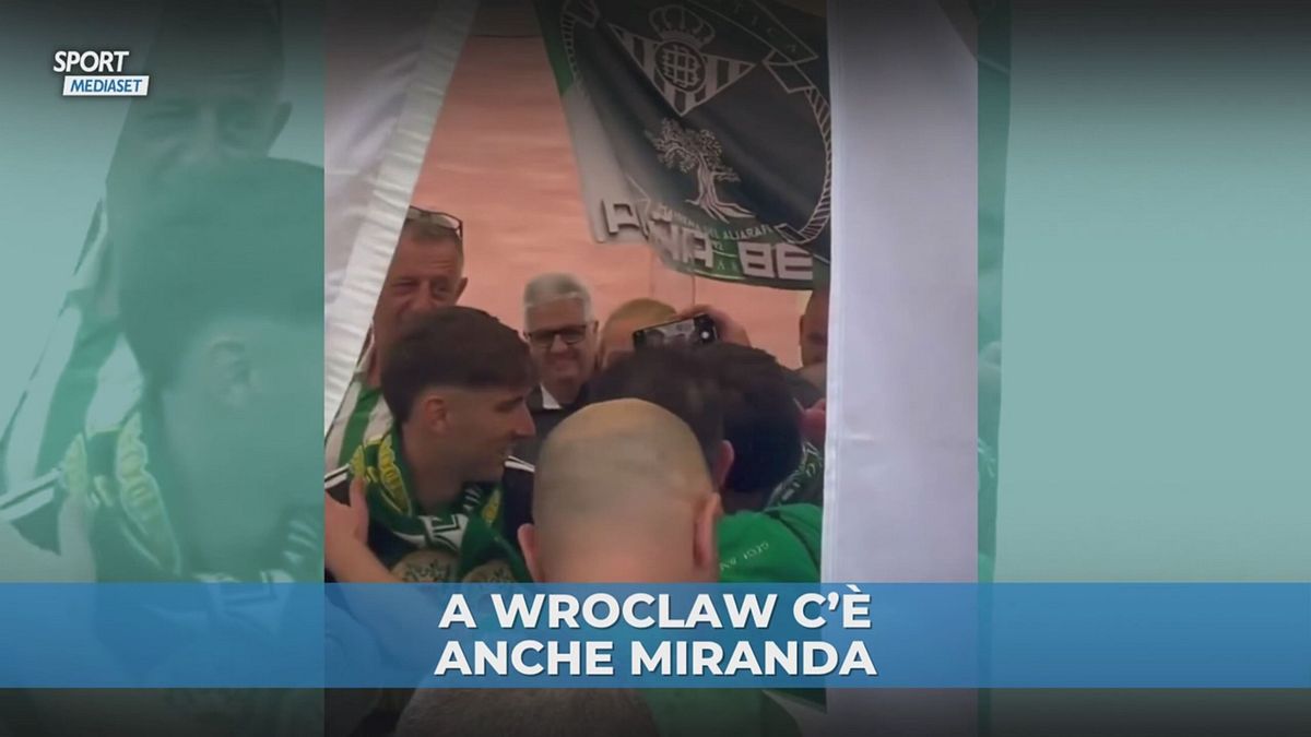 Conference League, tifoso speciale per il Betis: c'è Miranda