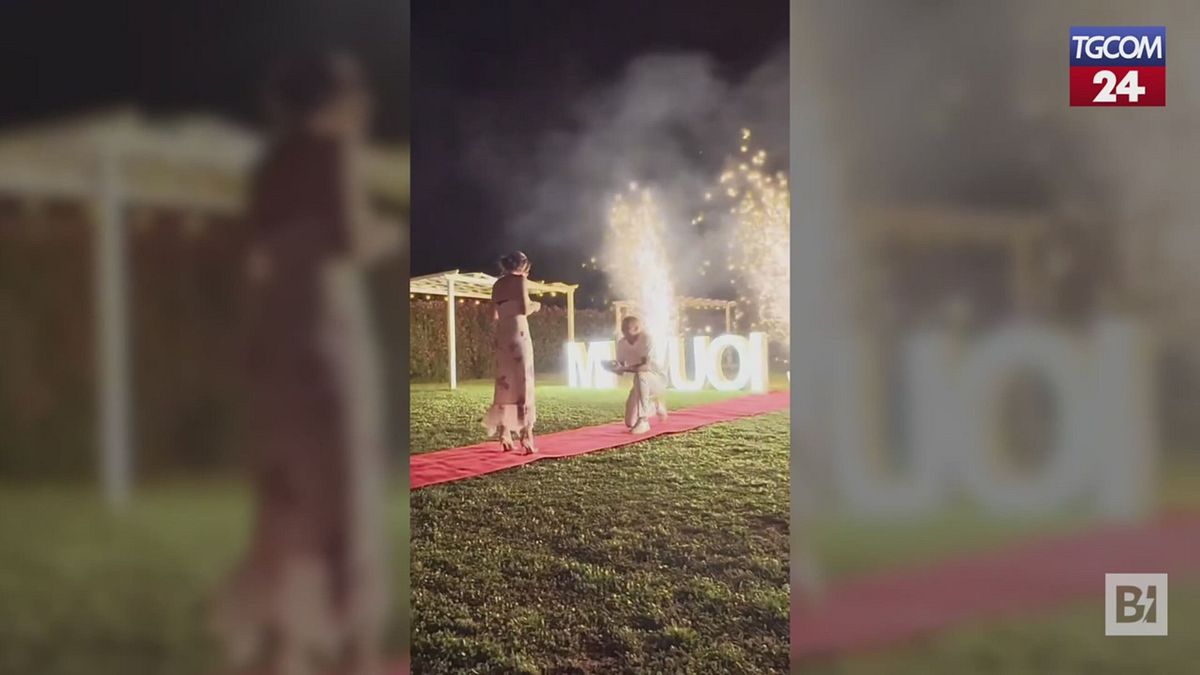Selvaggia Roma si sposa: la proposta di matrimonio al battesimo della figlia