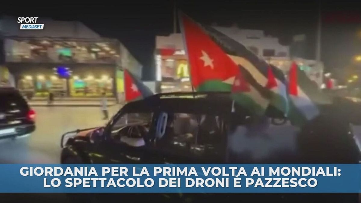 Giordania, spettacolo droni pazzesco