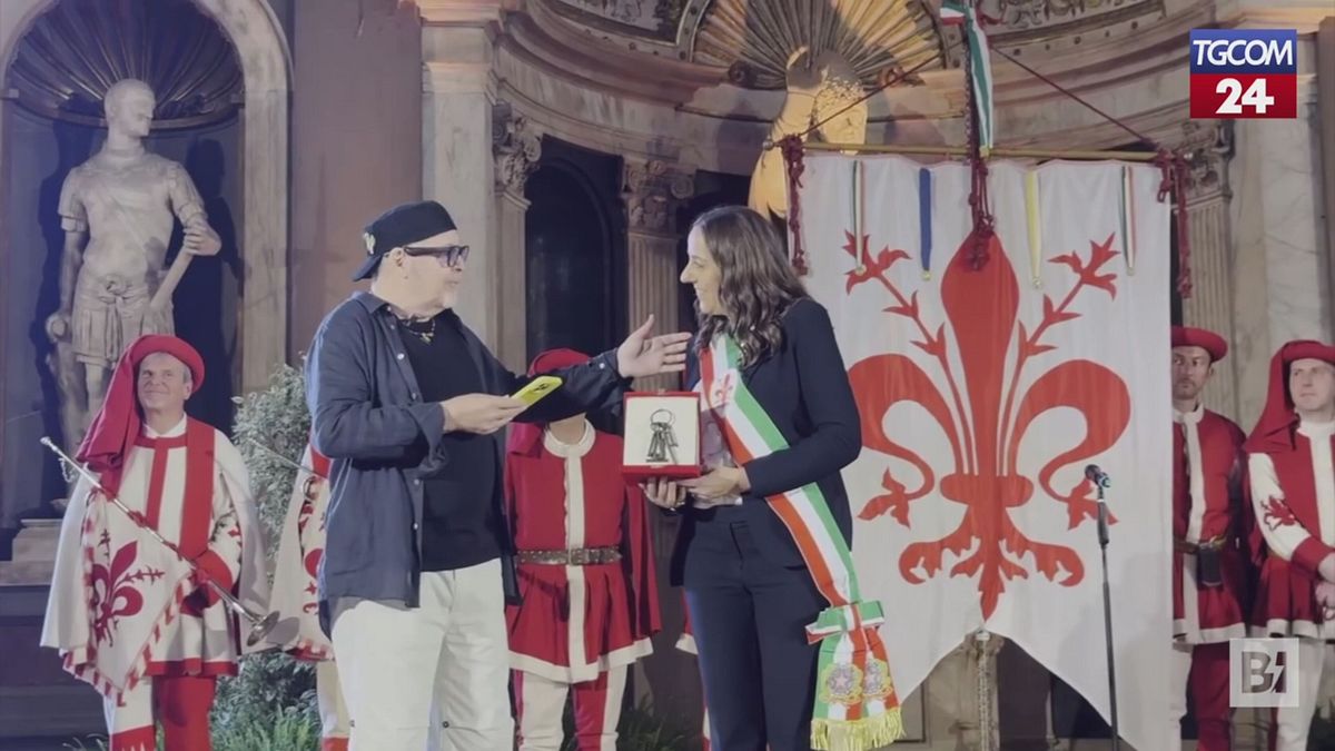 Vasco Rossi riceve le chiavi della città di Firenze