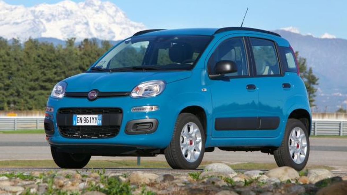 La Fiat presenta la Panda 0.9 TwinAir Turbo Natural Power (in foto) e il Fiorino 1.4 Fire Natural Power, entrambi equipaggiati con motorizzazioni bi-fuel a metano e benzina. Leggi l'articolo