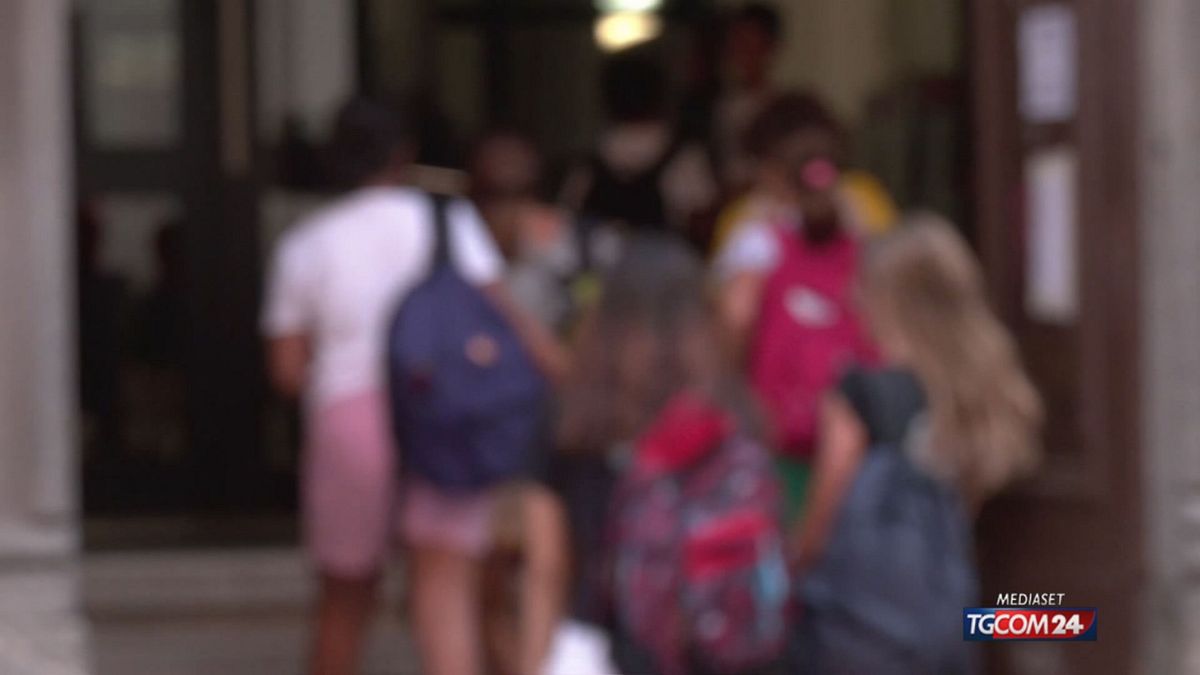 18.15 SCUOLA CON INTERVISTA VALDITARA ok