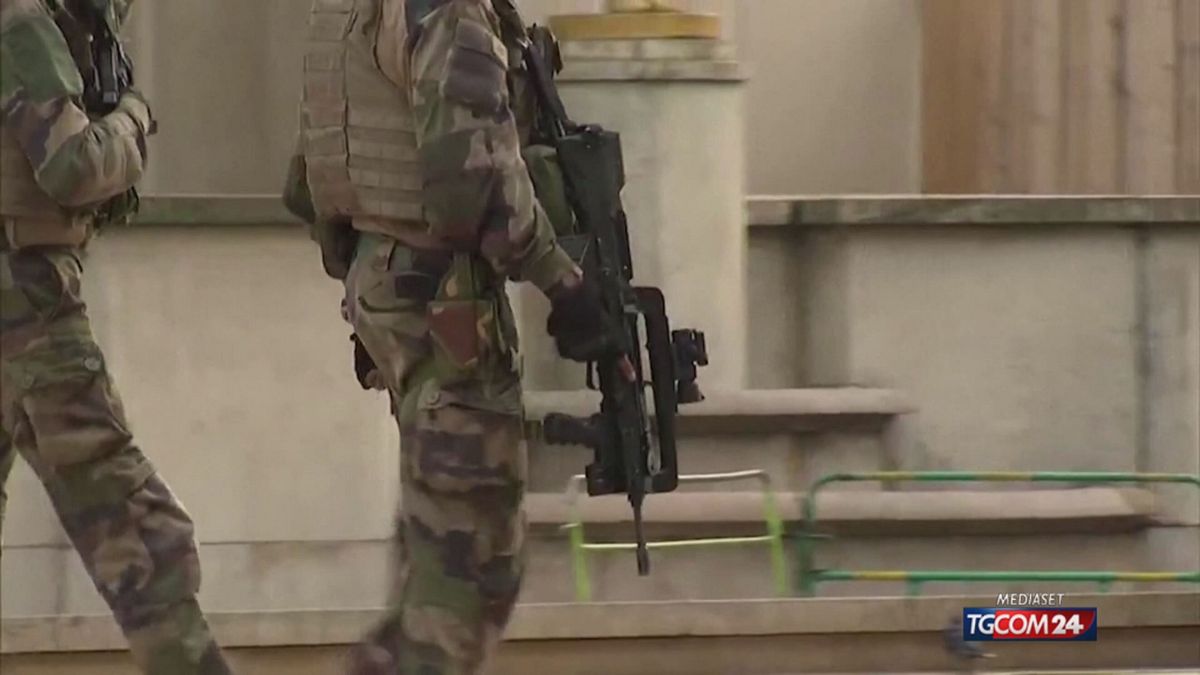 18.00 ALLARME ATTENTATI EUROPA SRV