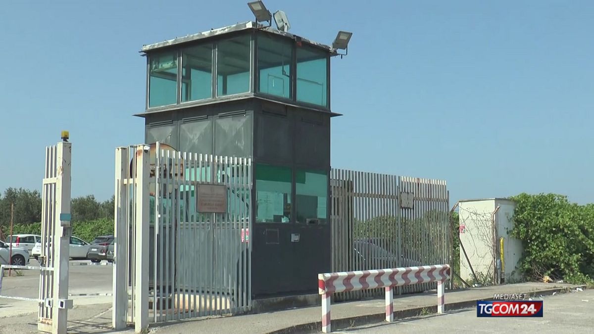 12.00 CARABINIERE UCCISO, AGENTI INDAGATI I SRV