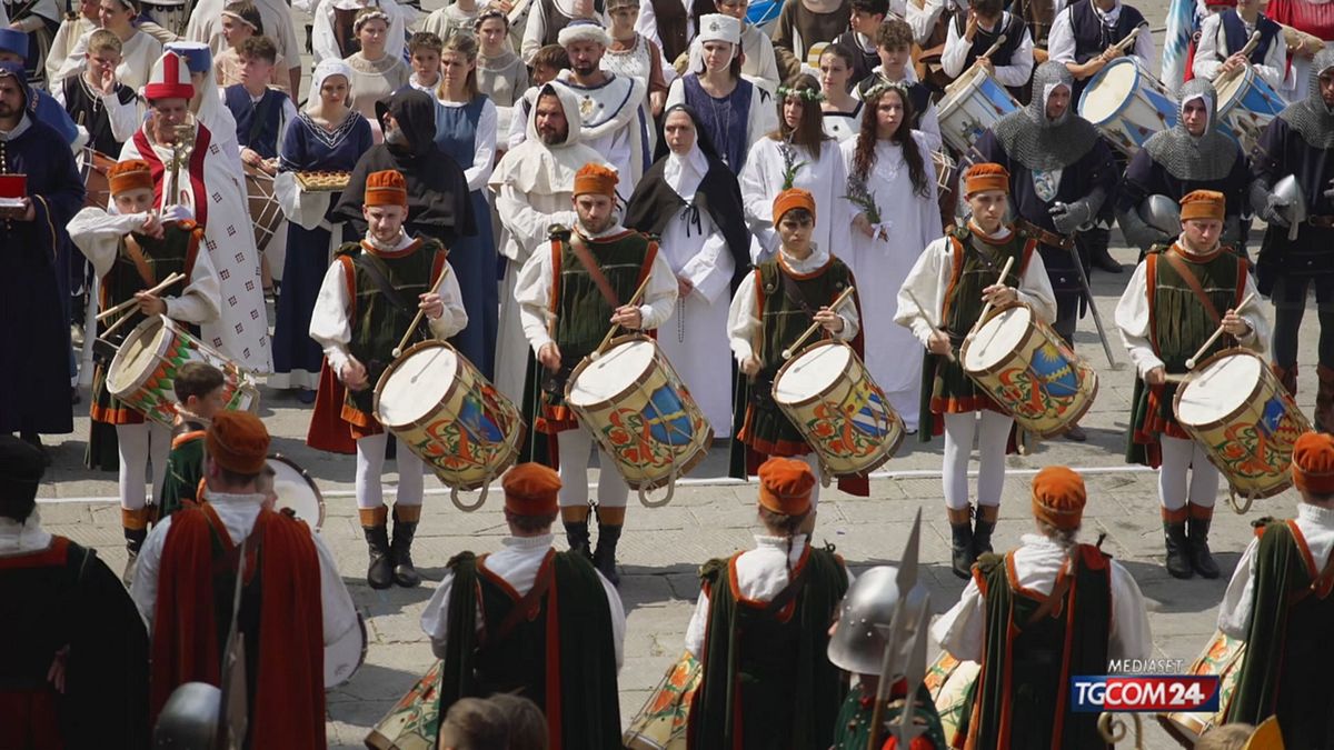 12.00 PALIO CASTIGLION FIORENTINO SRV