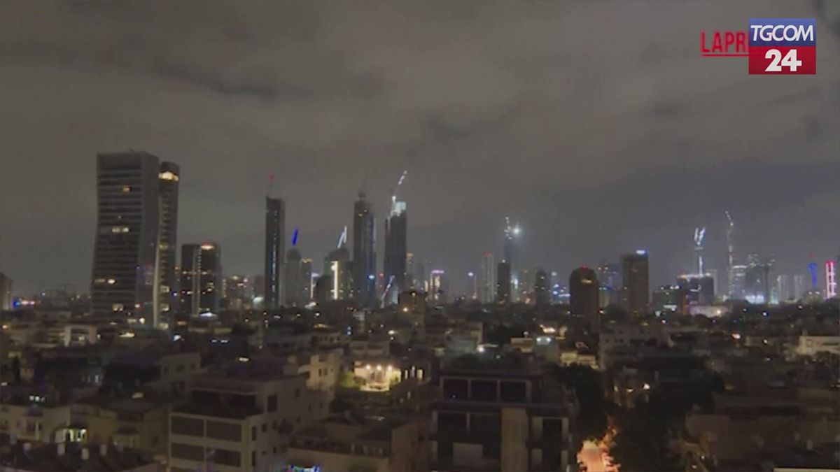 Israele-Iran, Tel Aviv svegliata all'alba dal suono delle sirene