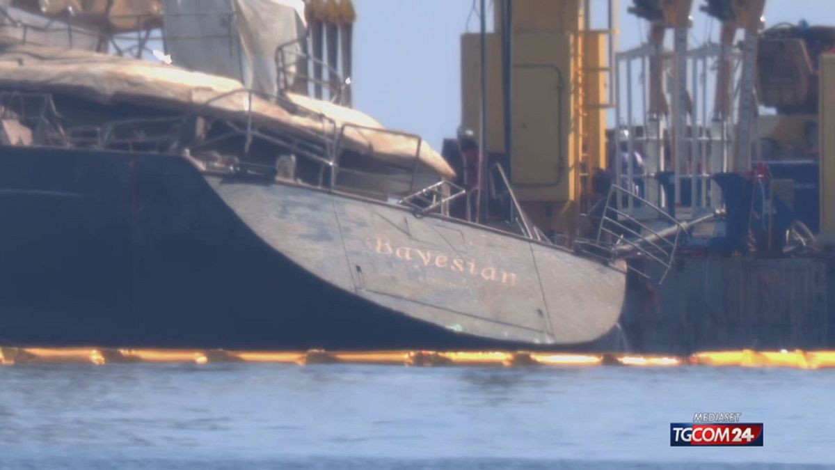 Bayesian,"le gru fanno riemergere integralmente lo yacht