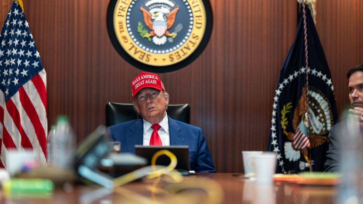 Trump bombarda i siti nucleari dell