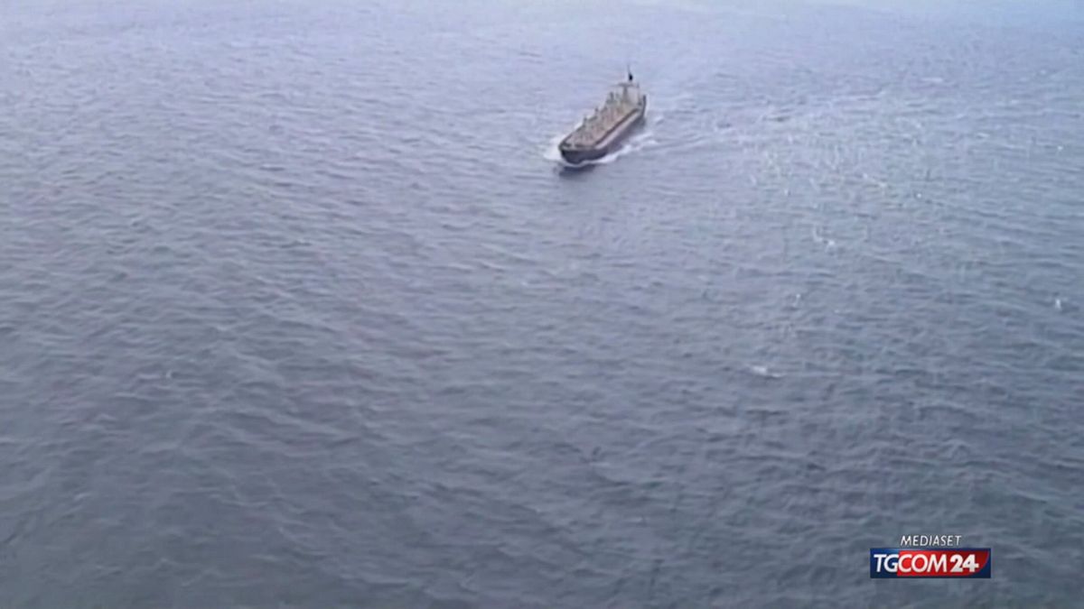 teheran pronta a chiudere hormuz allarme globale sul petrolio