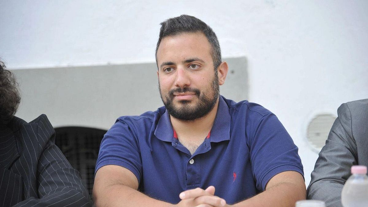 forl236 auto sbanda e finisce su gruppo di amici al bar morto un consigliere comunale del pd