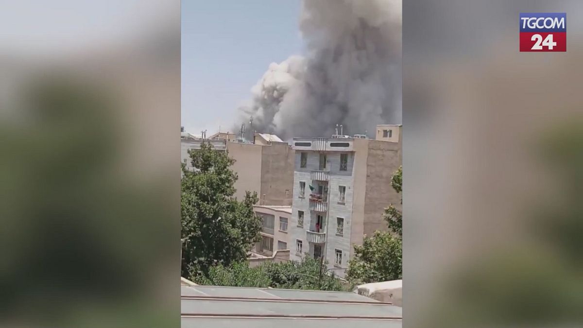 Teheran, raid israeliani vicino alla sede della Mezzaluna Rossa