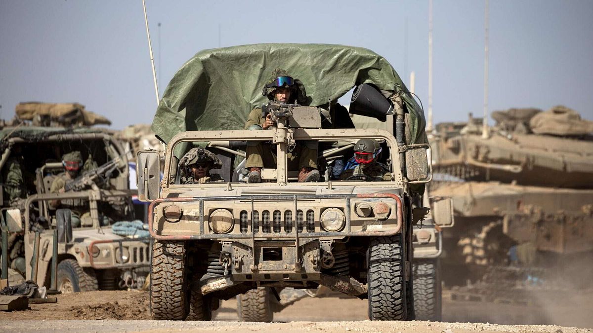 Israele, "hai 12 ore per salvarti o ti manderò all