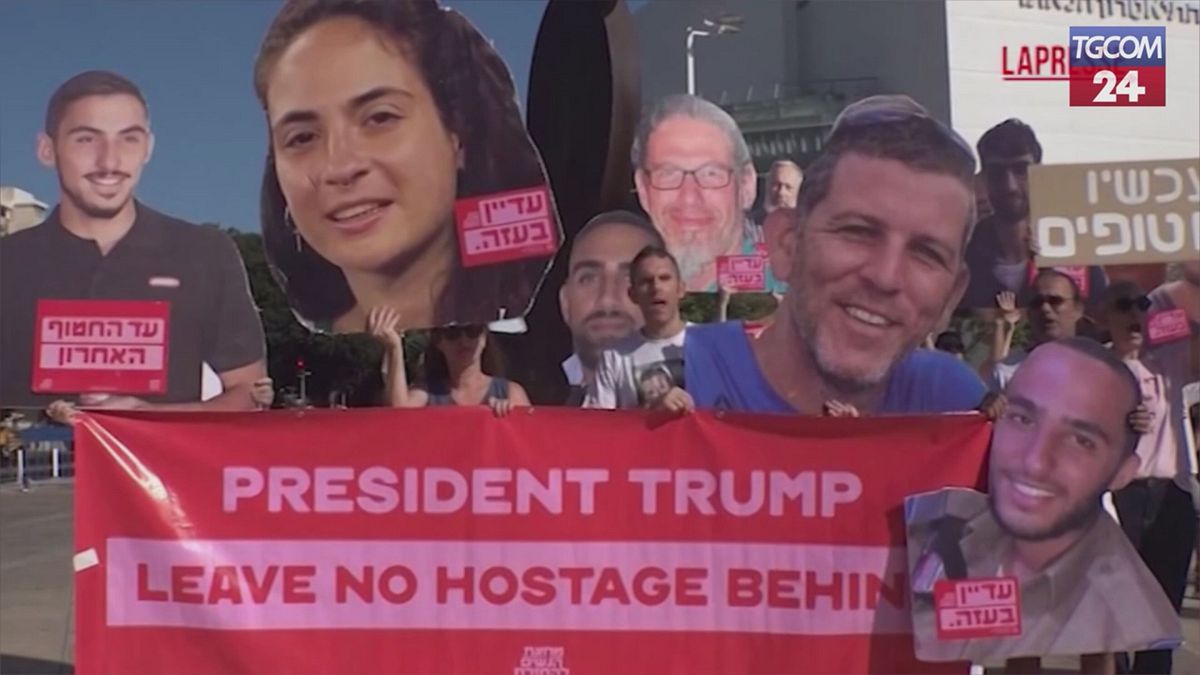 Tel Aviv, i familiari degli ostaggi detenuti a Gaza ancora contro il governo