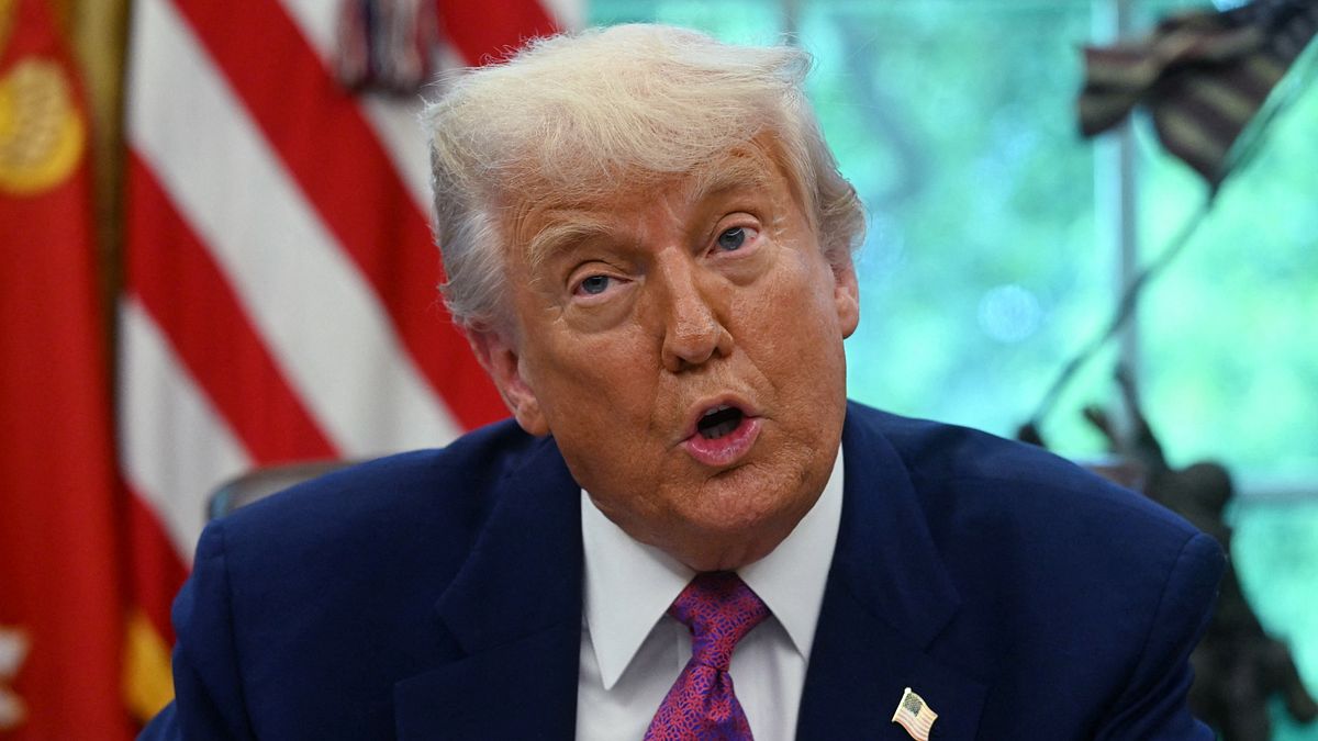 Dazi, Trump annuncia: "Raggiunto un accordo commerciale con il Vietnam"