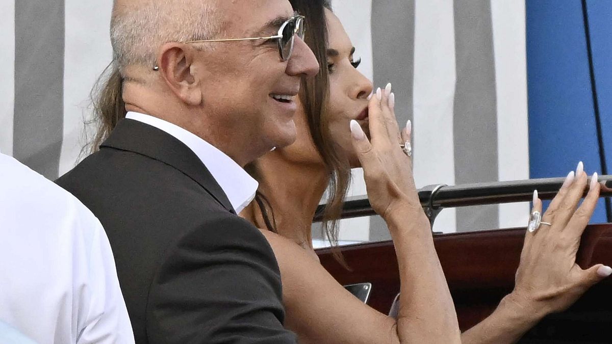 bezos e sanchez accendono venezia primo party top secret tra vip e blindature