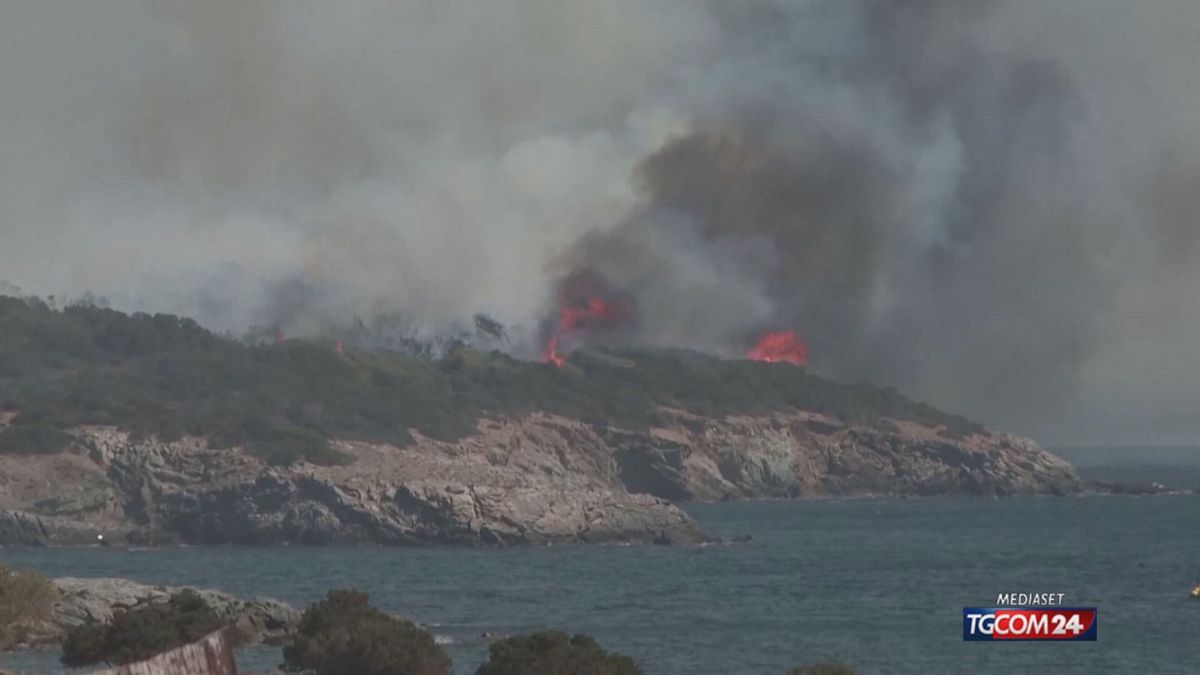 La Grecia è nella morsa degli incendi