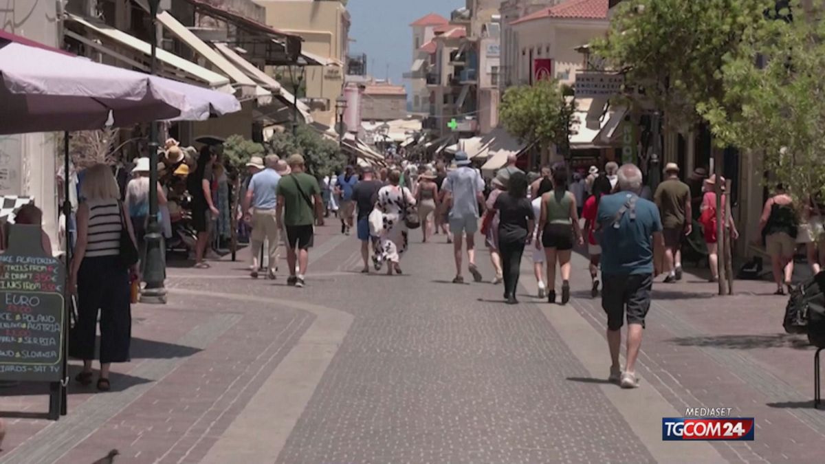 Grecia, scoperta rete di furti di elettricità: danni per oltre un milione