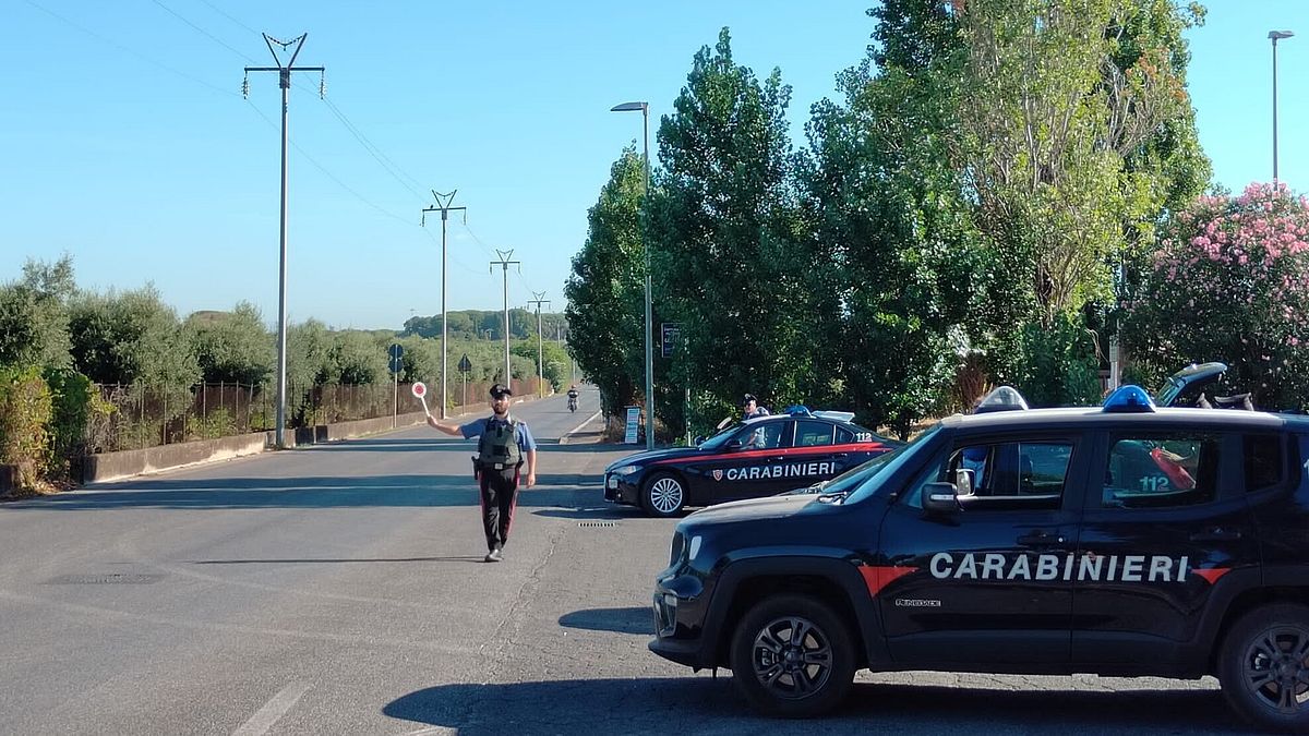 Lodi, 21enne ucciso con un colpo di arma da fuoco: il corpo trovato nei campi vicino alla A1