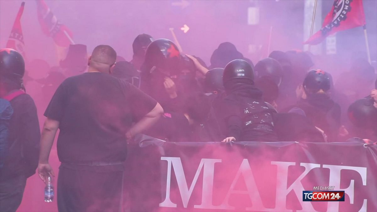 Forlì, blitz contro circolo anarchico: 15 indagati per terrorismo