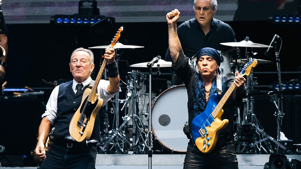 San Siro'daki konser için parti