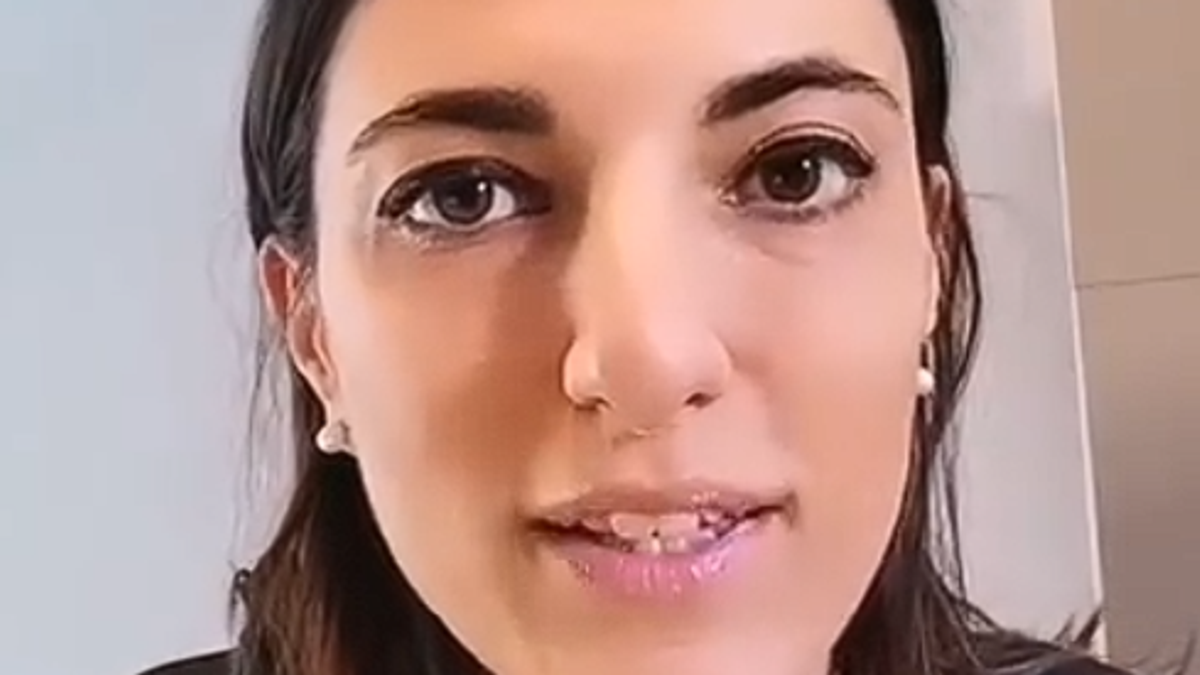 cyberbullismo sui social a lecco era l assessore arrivano le dimissioni