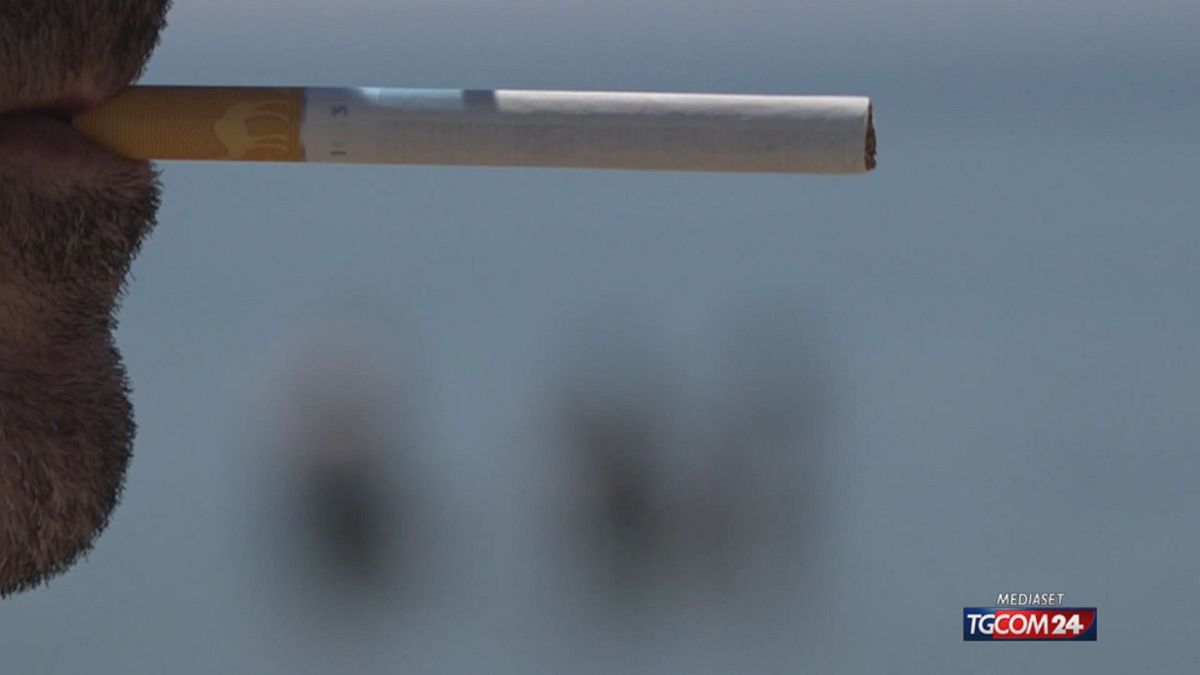 Castellaneta Marina, divieto di fumo in spiaggia: multe fino a 500 euro