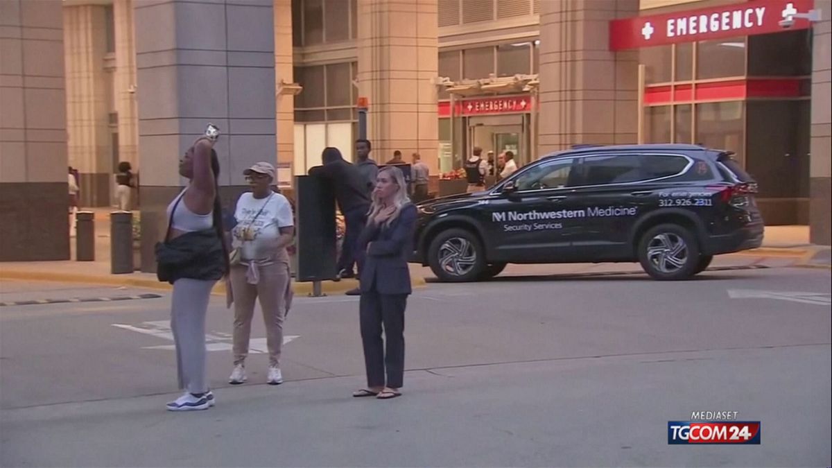 chicago spari da auto in corsa 4 morti e 14 feriti