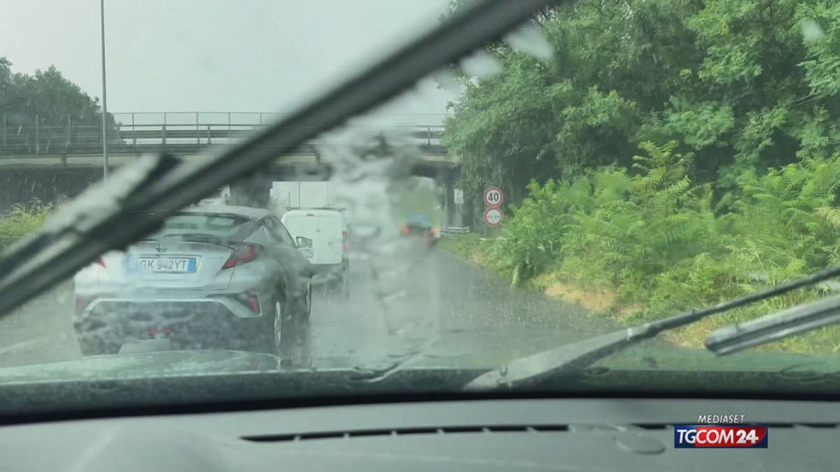 Italia tra caldo e nubifragi, previsti 10 gradi in meno al Nord