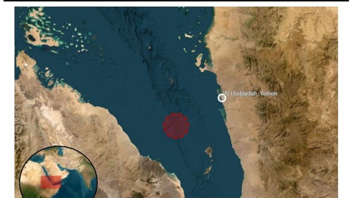 Mar Rosso, nave mercantile attaccata al largo dello Yemen: incendio a bordo