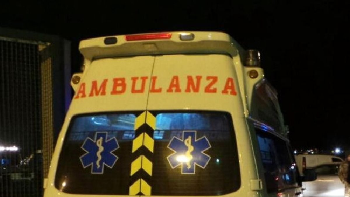 Terracina (Latina), crolla il tetto di un ristorante: ci sono feriti