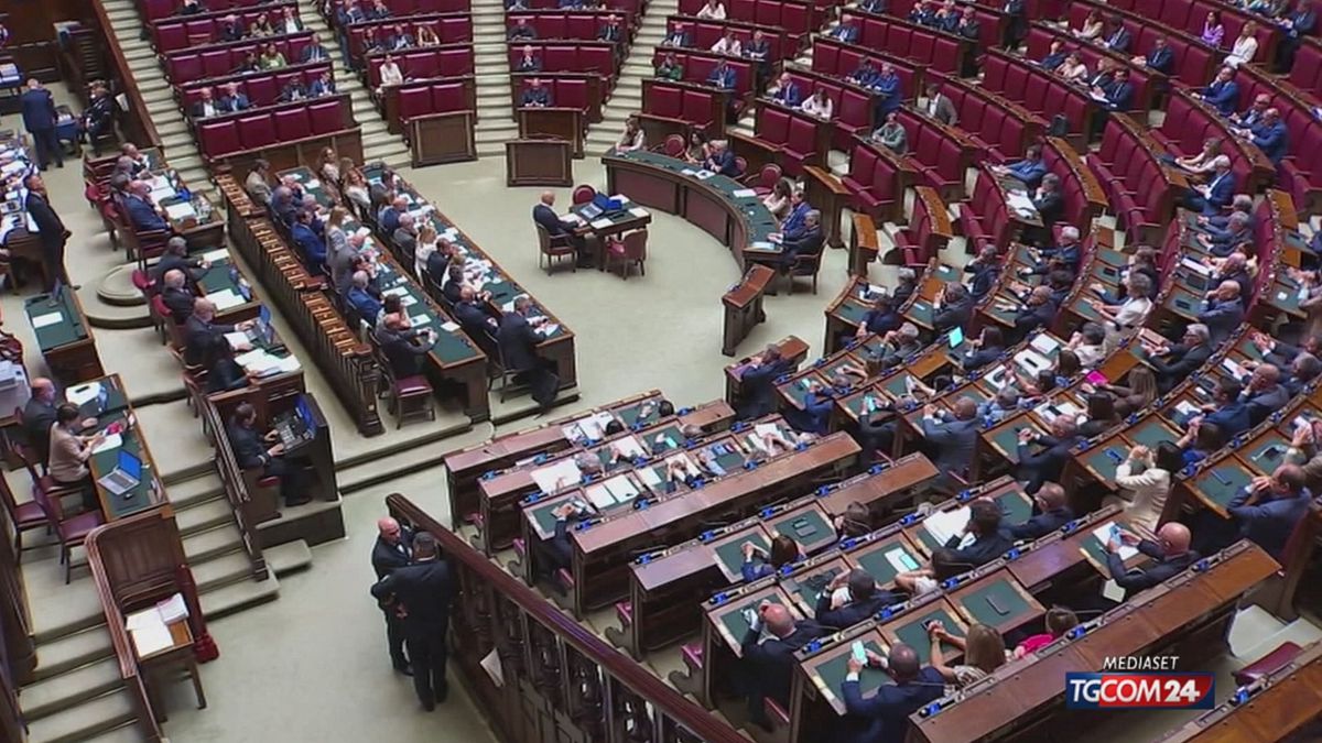 Rant kesintileri, 1.400 eski milletvekilinin çek için geri dönmesi için cazibe