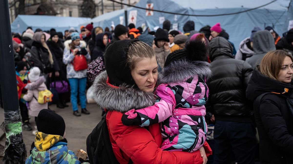 Il prezzo pagato dalle donne ucraine per 3 anni di guerra, tra stupri, depressione e povertà