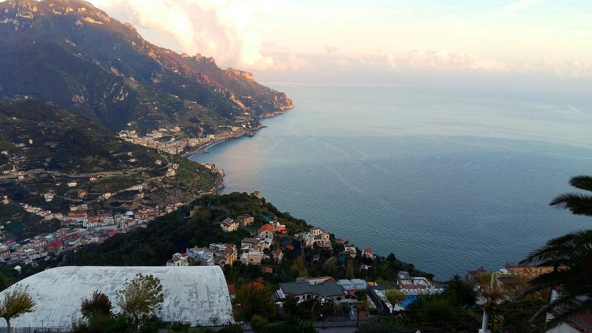 costiera amalfitana turista 15enne americana denuncia stupro fermato un 41enne