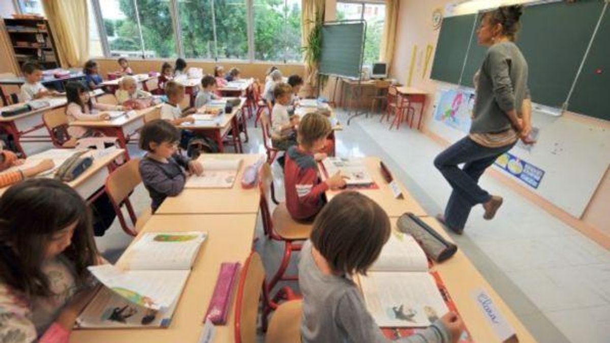 Scuola, Valditara annuncia 54mila nuove assunzioni: "Un numero record"