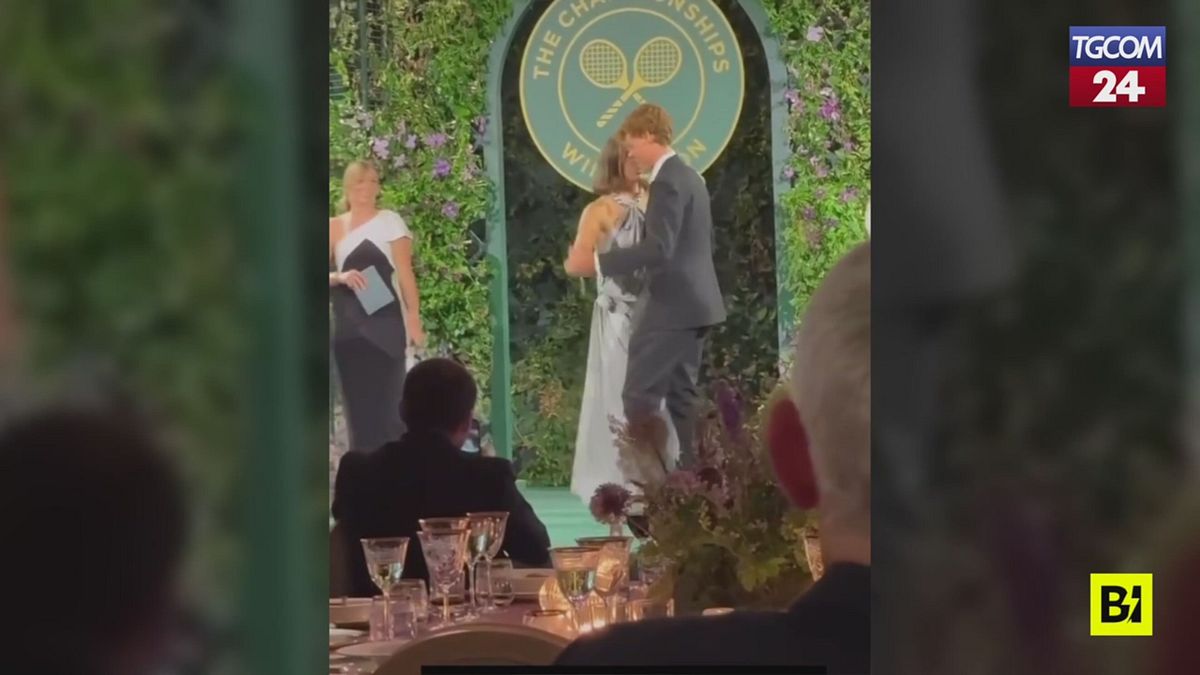 Sinner è il re di Wimbledon, ma sulla pista da ballo...