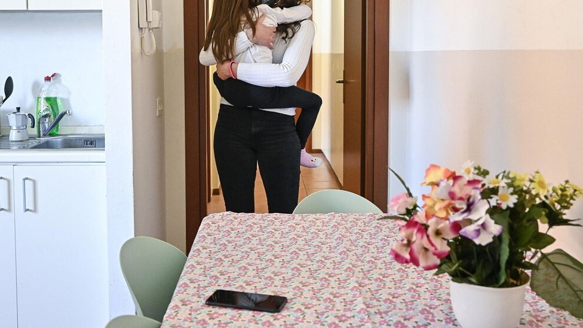 Roma, "bimba deve andare in una casa famiglia": l