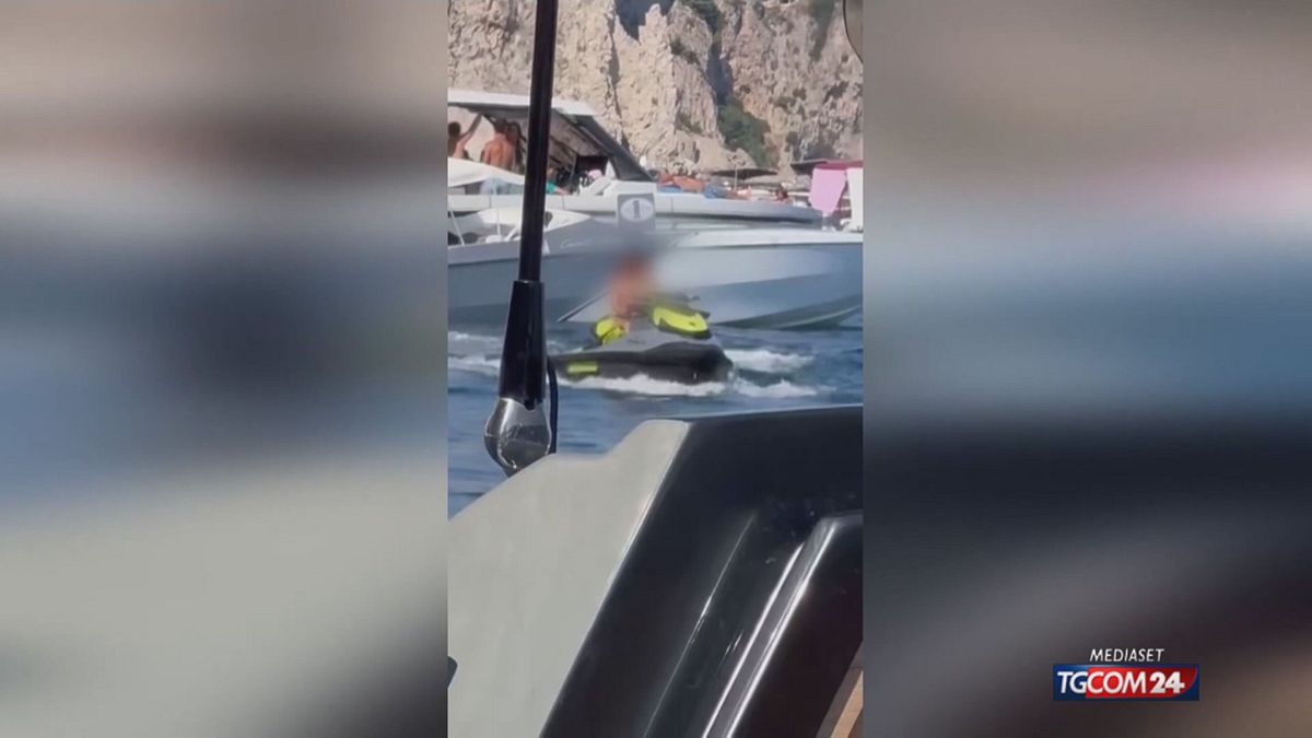 Il turismo "cafone" torna di scena a Capri