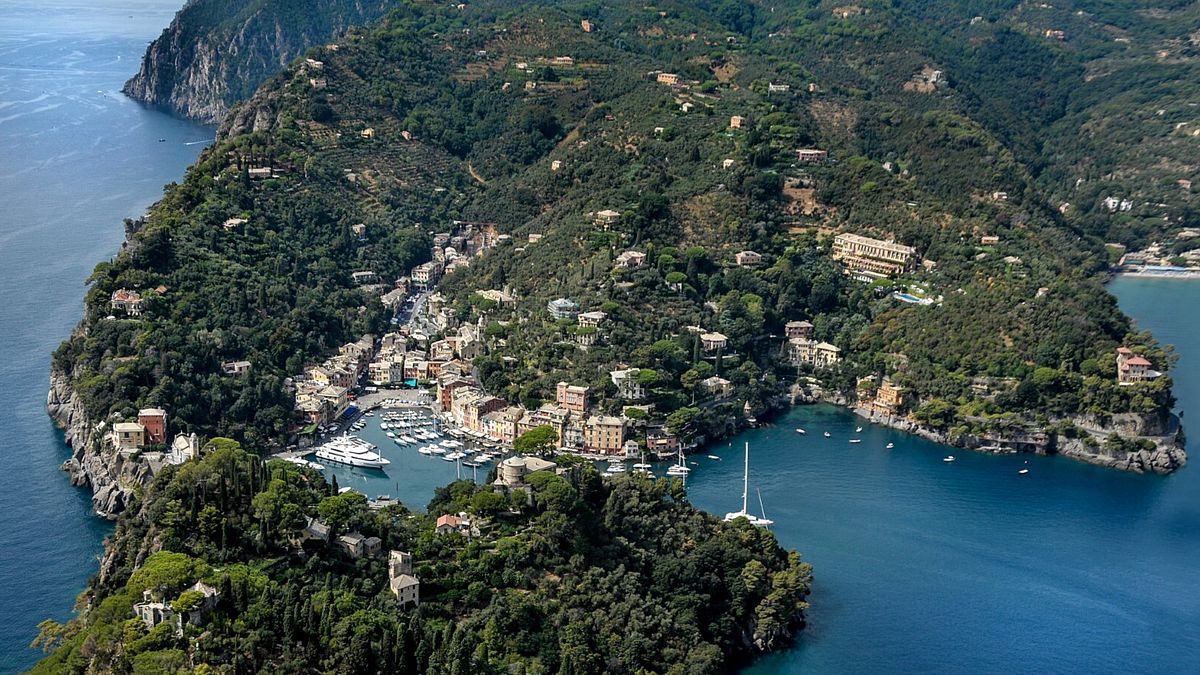 portofino vietato l accesso ai mendicanti per tutelare il turismo